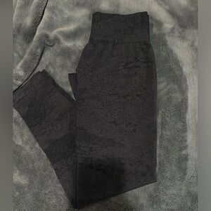 NVGTN Digital Seamless Leggings